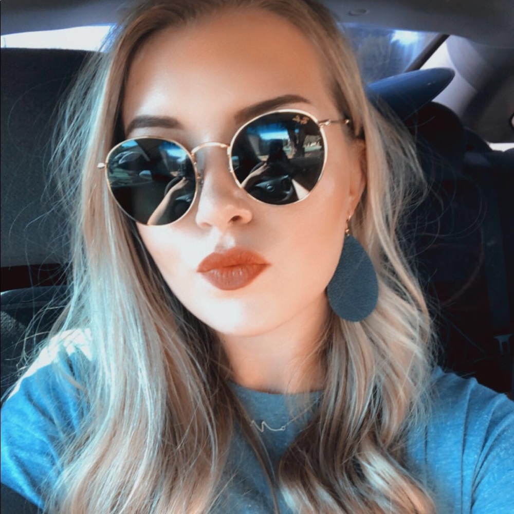 Meet your Posher, Madison